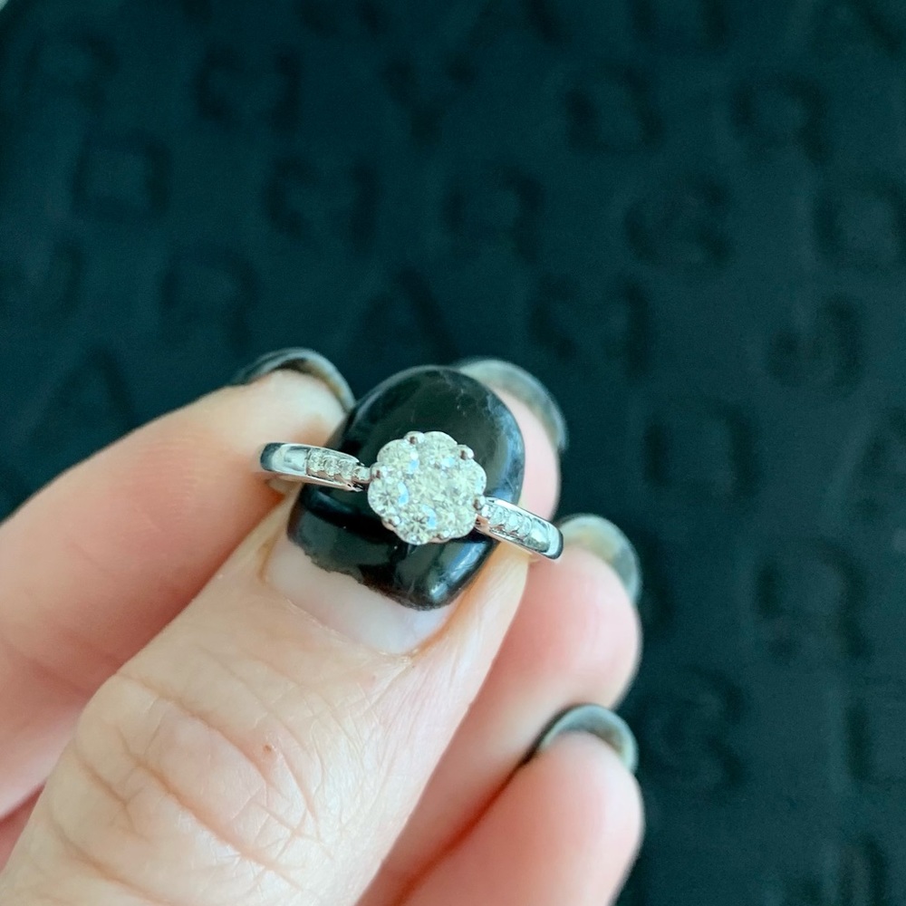Flower Moissanite Diamond Ring 925 Sterling Silver